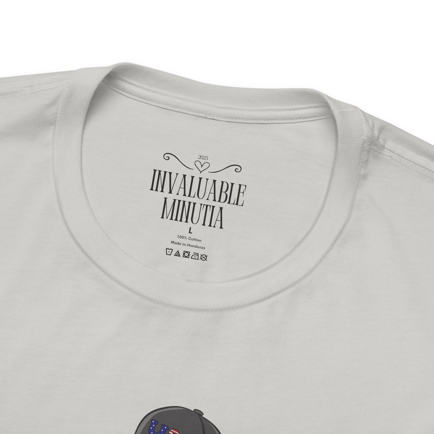 Alien Graphic Tee, Fun T-Shirt for Sci-Fi Lovers, Unisex Casual Wear, Great for Festivals, Gifts for Nerds, Everyday Comfort