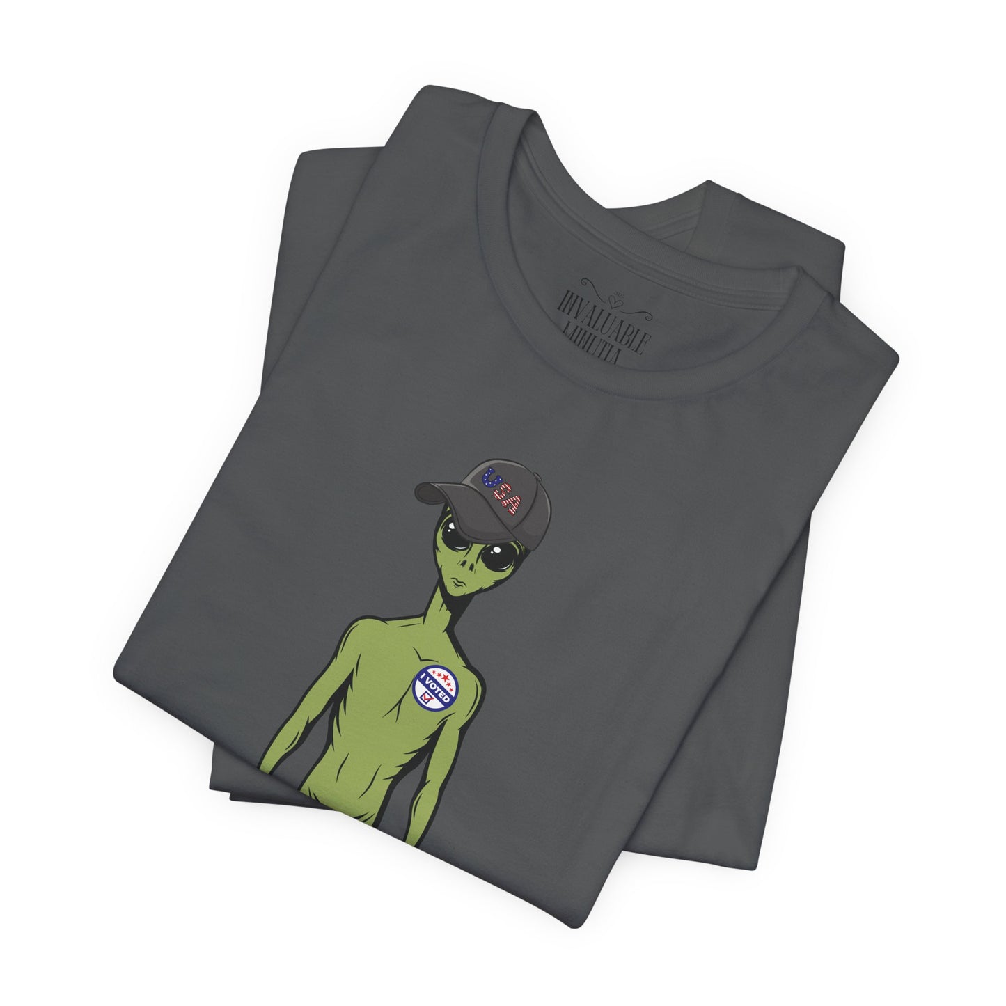 Alien Graphic Tee, Fun T-Shirt for Sci-Fi Lovers, Unisex Casual Wear, Great for Festivals, Gifts for Nerds, Everyday Comfort