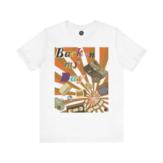 Retro T-shirt med grafisk motiv "Tillbaka i mina dagar" - Vintage Nostalgi Bella+Canvas 3001 T-shirt - 17 färgalternativ - Unisex mjuk bomullsskjorta