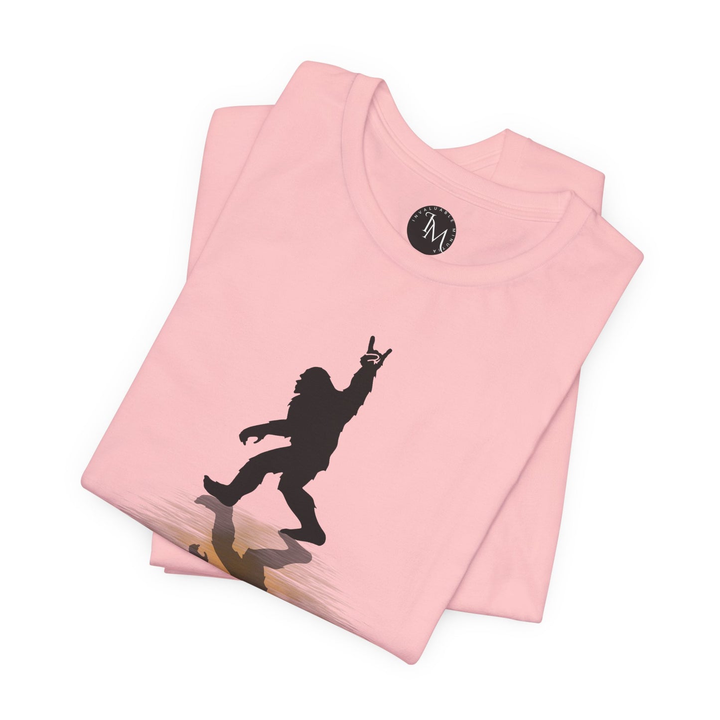 Camiseta unisex Rocking Bigfoot Bella+Canvas Jersey: divertida camiseta gráfica para amantes de la naturaleza y los críptidos