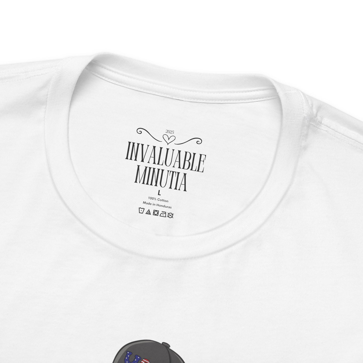 Alien Graphic Tee, Fun T-Shirt for Sci-Fi Lovers, Unisex Casual Wear, Great for Festivals, Gifts for Nerds, Everyday Comfort