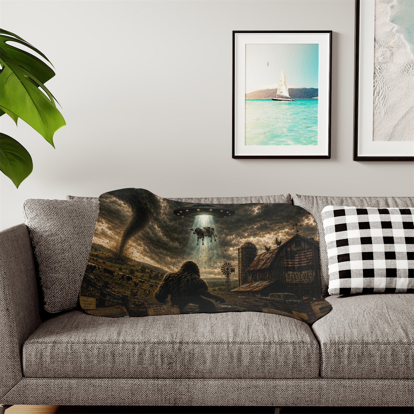 Bigfoot UFO Encounter Sherpa Fleece Blanket