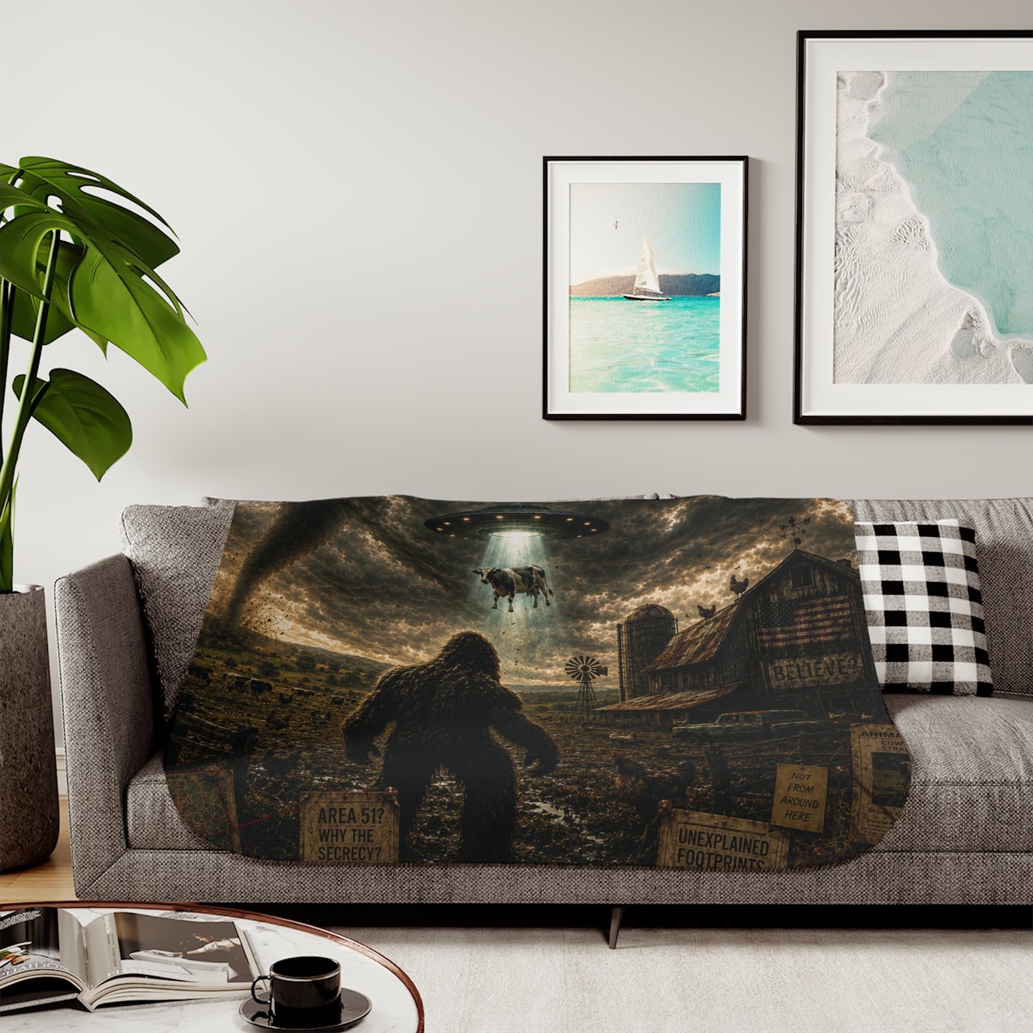 Bigfoot UFO Encounter Sherpa Fleece Blanket