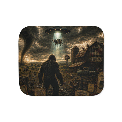 Bigfoot UFO Encounter Sherpa Fleece Blanket